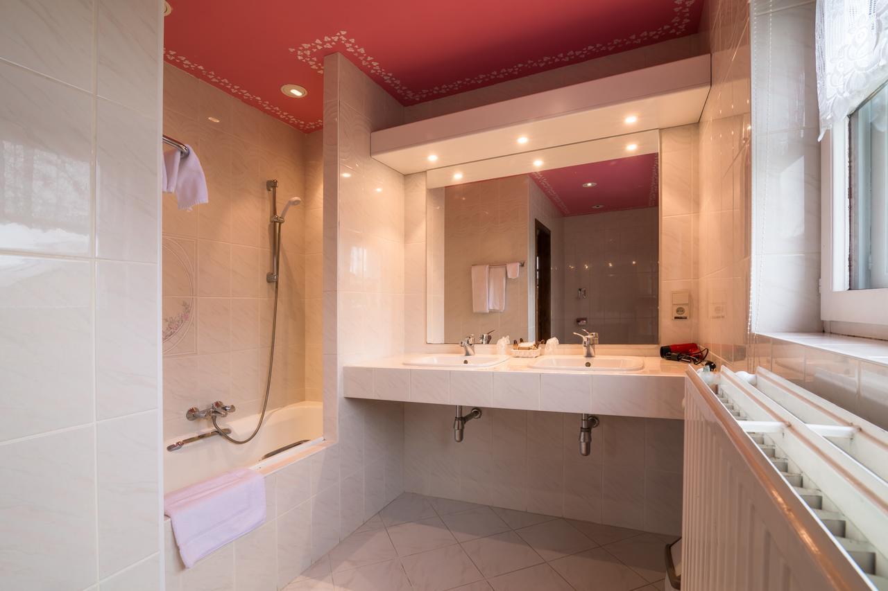 Hotel Troopeird Kortrijk Kültér fotó