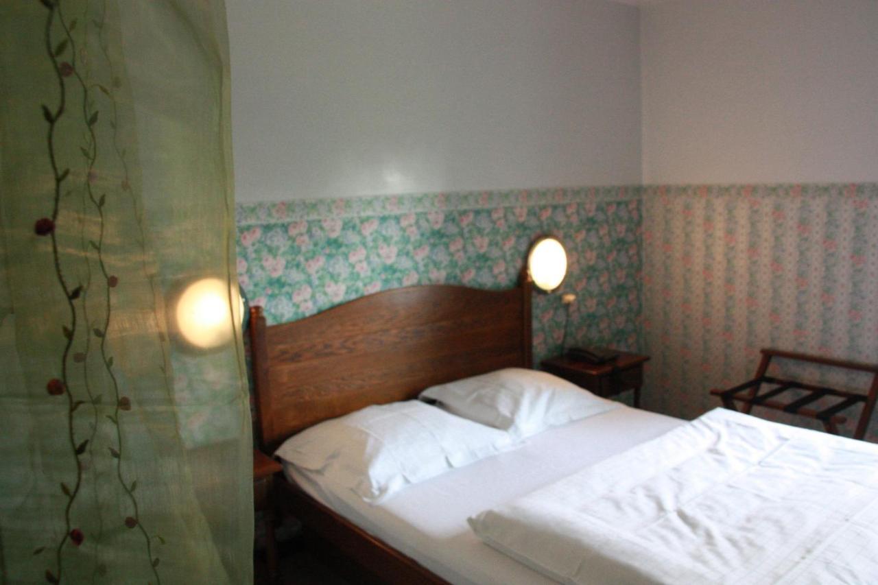 Hotel Troopeird Kortrijk Kültér fotó